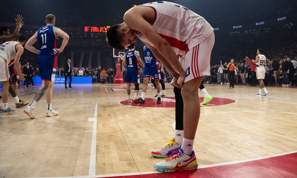 Poluvreme u Subotici:  Cerovina i Spartak gaze užasnu Zvezdu! Grk sasvim pogubio konce