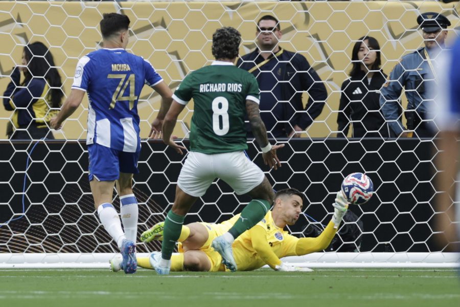 Momenat sa utakmice Porto - Palmeiras (Foto: Beta/AP)