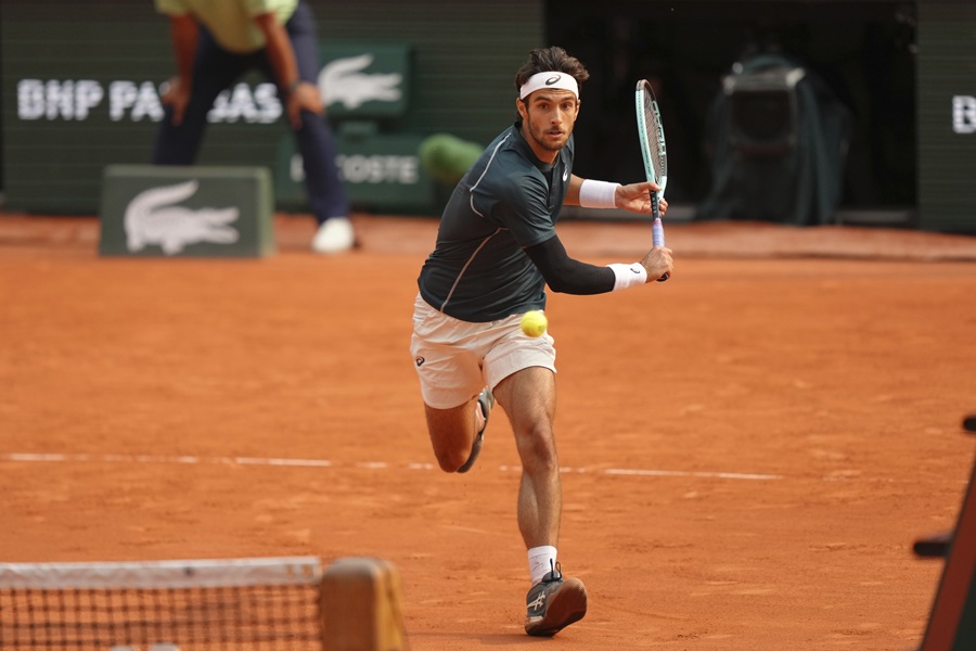 Zbog ovoga su diskvalifikovali Đokovića, a Museti nastavio meč i pobedio (VIDEO)