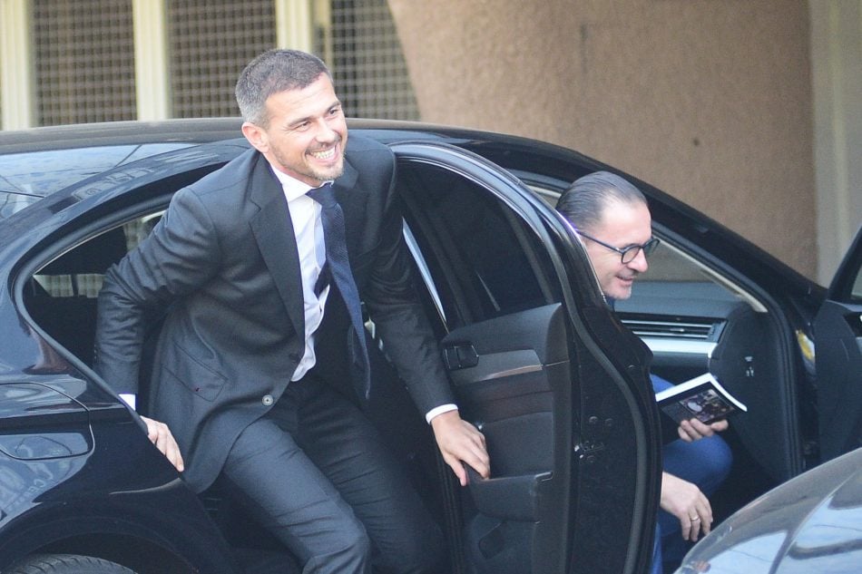 Pogledajte reakciju „grobara“ na izlazak Peđe Mijatovića na teren (VIDEO)