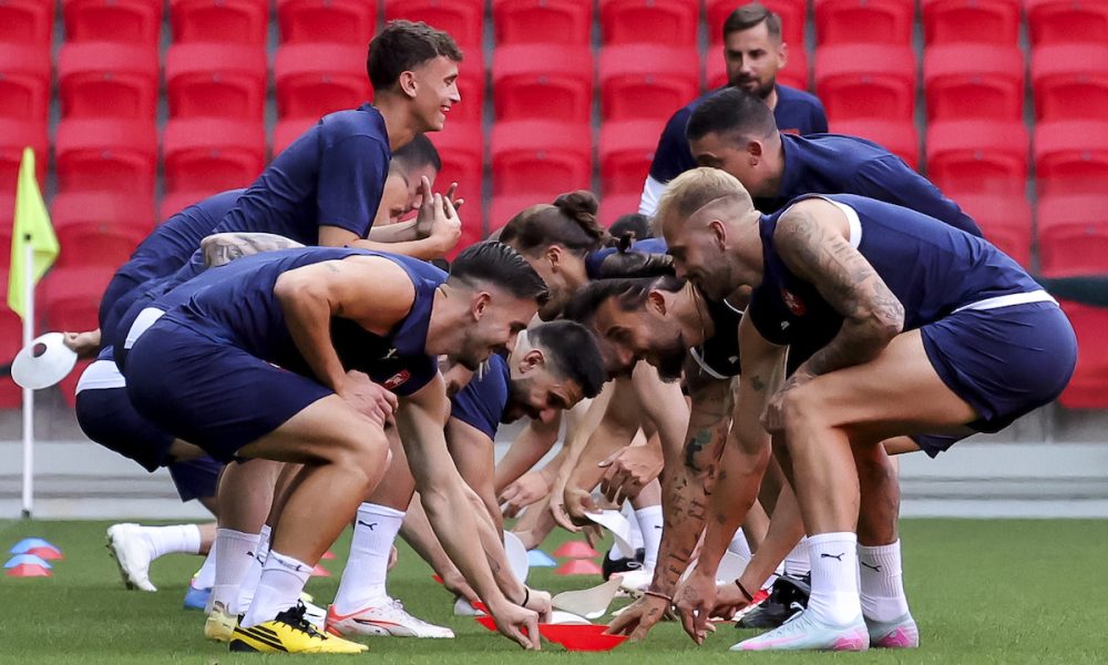 Srbija sa dva napadača juri pobedu u Tirani