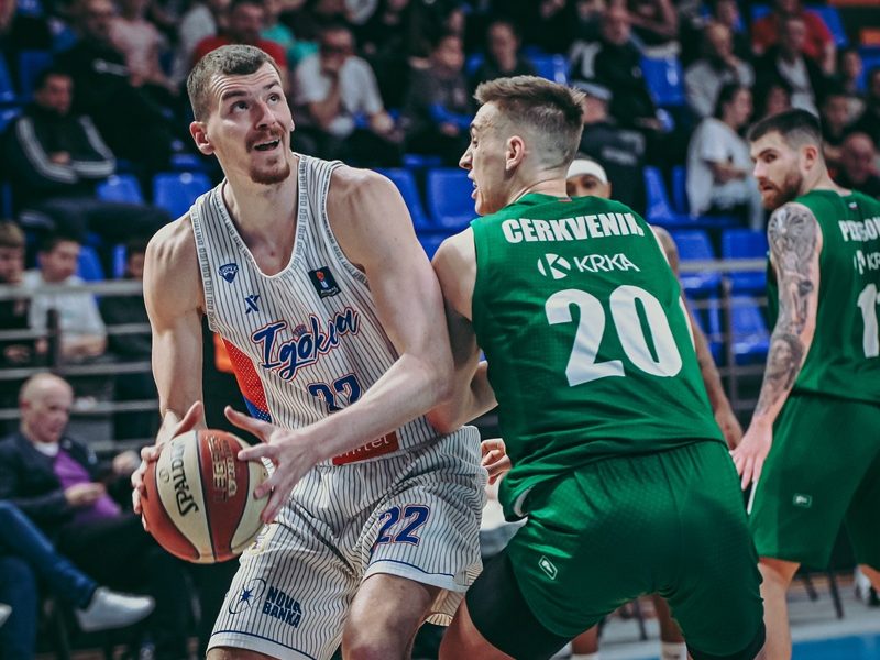 Simanić produžio ugovor sa Igokeom (FOTO)
