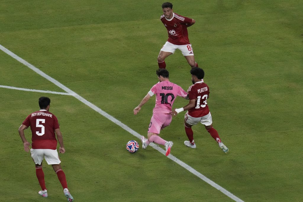 Remi bez golova na startu SP: Al Ahli odoleo Mesiju, golmani u prvom planu