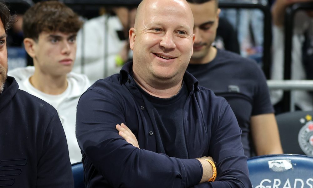Šok u Atini – Marko Nikolić otpustio asistenta zbog toga što je gledao utakmicu Crvene zvezde?