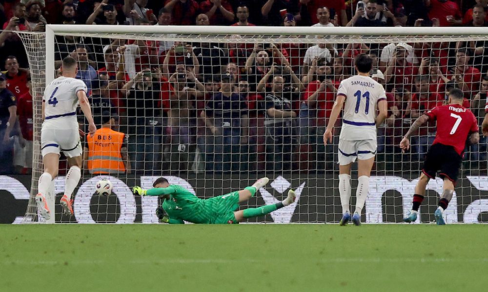Skener MaxBet Sporta: Petrović jednom odbranom sačuvao Srbiju, ostalo je bilo bledo