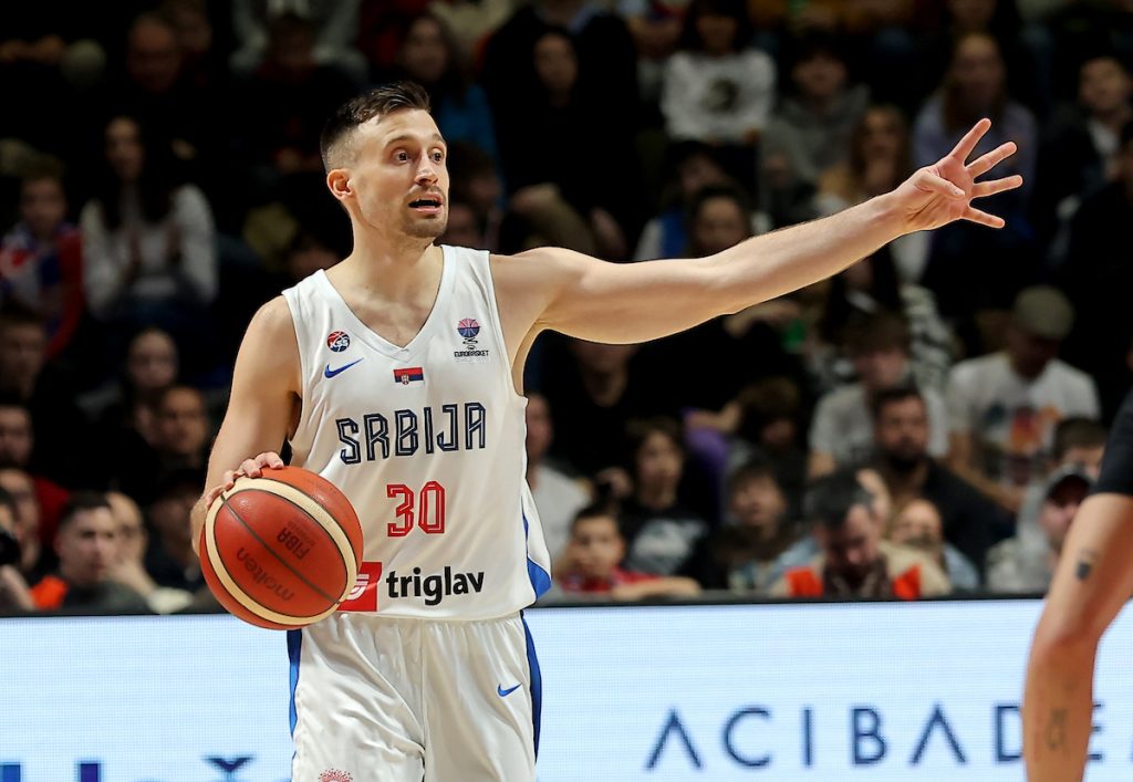 Povreda je prošlost, Avramović se vratio treninzima (VIDEO)