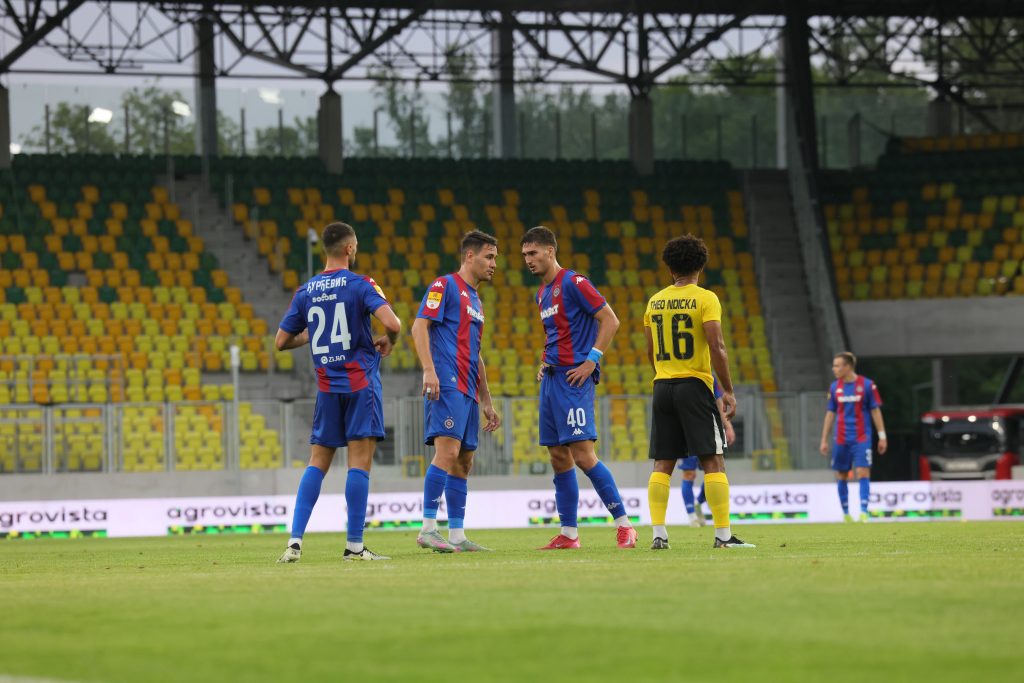 Šta znaju deca šta je pritisak? Najmlađi tim u istoriji Partizana očitao lekciju Oleksandriji – 0:2 (FOTO/VIDEO)