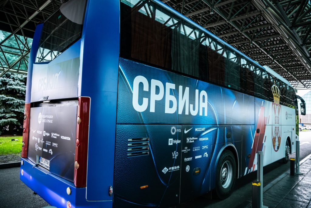 „Orlovi“ dobili autobus! Uz dvoglavog orla – moćna poruka (FOTO)