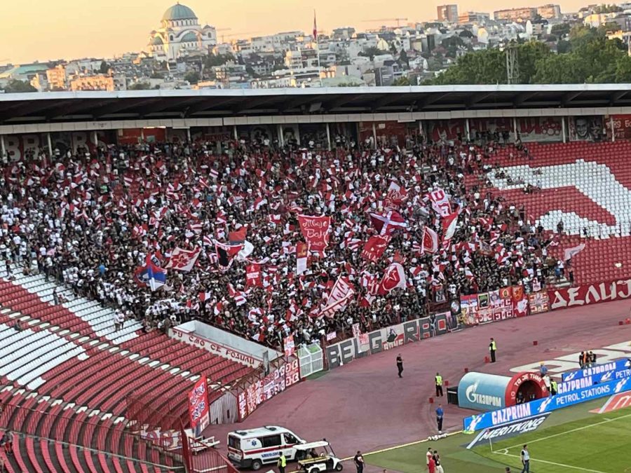 Delije na utakmici sa Javorom (Foto: MaxBet Sport)