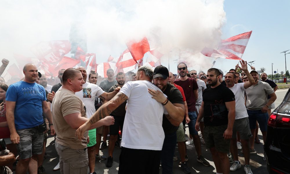 „Delije“ izdale saopštenje: Nismo navijači koji trče za imenima, ali ovo je lekcija zvezdaštva! (VIDEO)