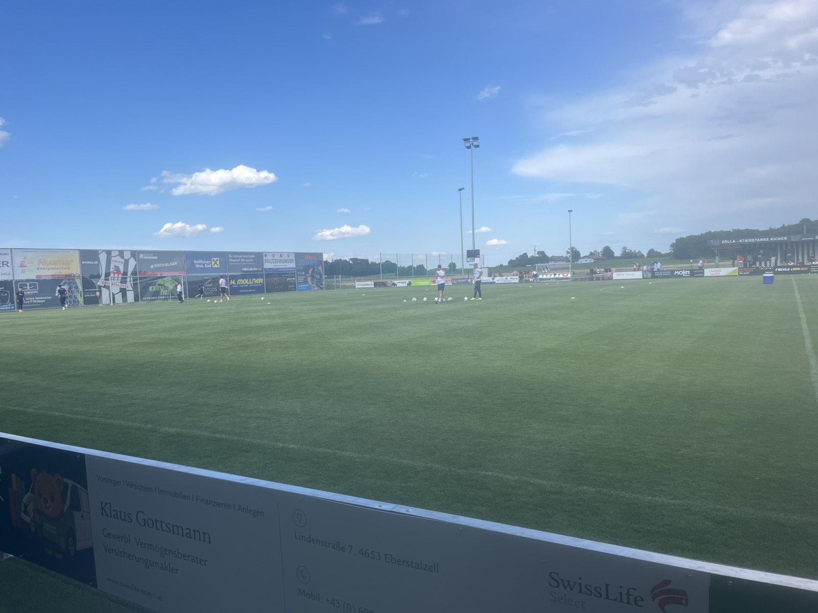 Zagrevanje pred Puškaš Akademiju (Foto: MaxBet Sport)