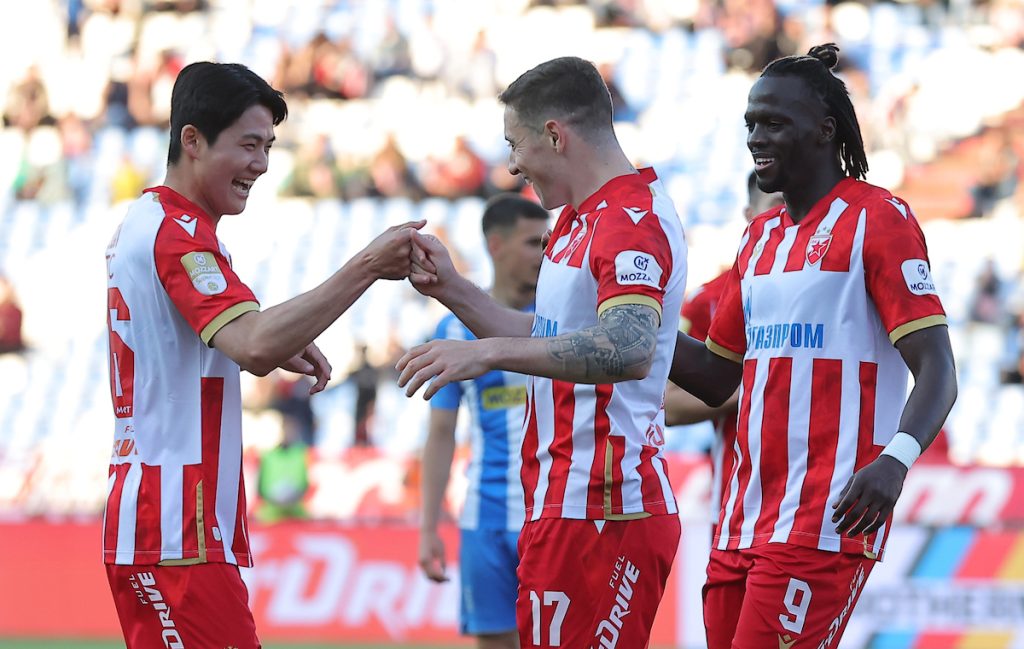 Gledajte utakmicu Zvezda – Amšteten: Sva pojačanja u startnoj postavi (VIDEO)
