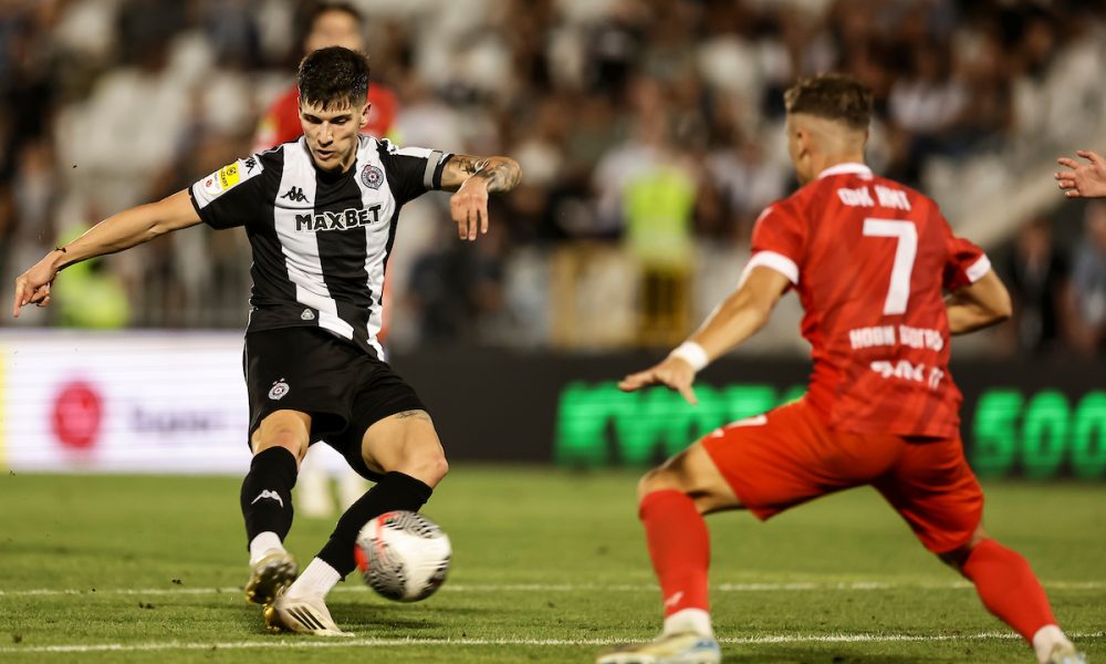 Partizan ruši sve pred sobom u Superligi: Crno-beli „petardom“ razorili „traktoriste“ (VIDEO)