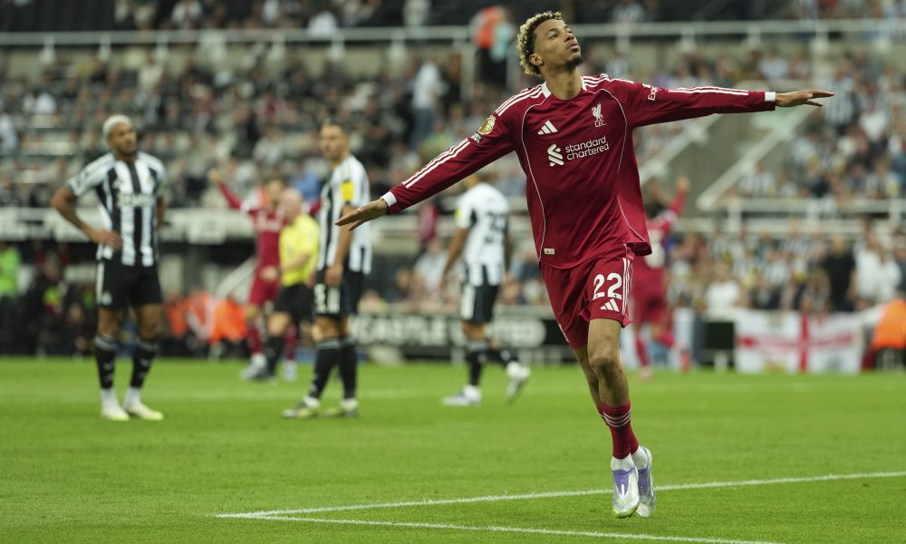Epska glupost Liverpulovog novajlije! Proslavio gol skidanjem dresa, ali zaboravio da već ima žuti karton (VIDEO)