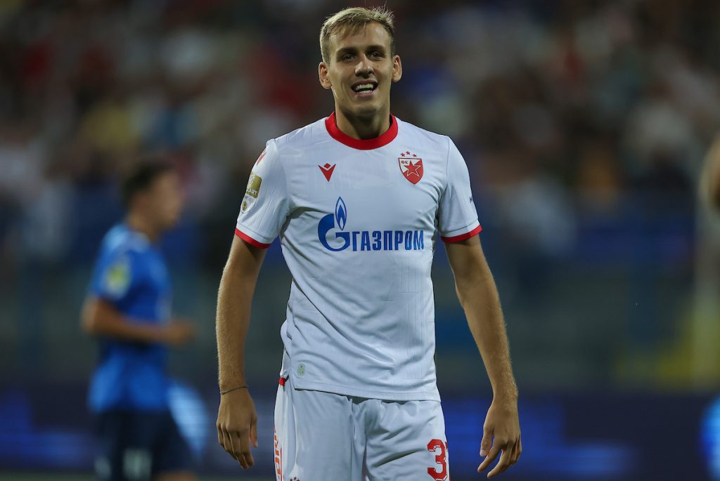 Prelep gol Lučića: Zvezda vodi u Lučanima! Stamenković branio sve, ali ovo nije mogao (VIDEO)