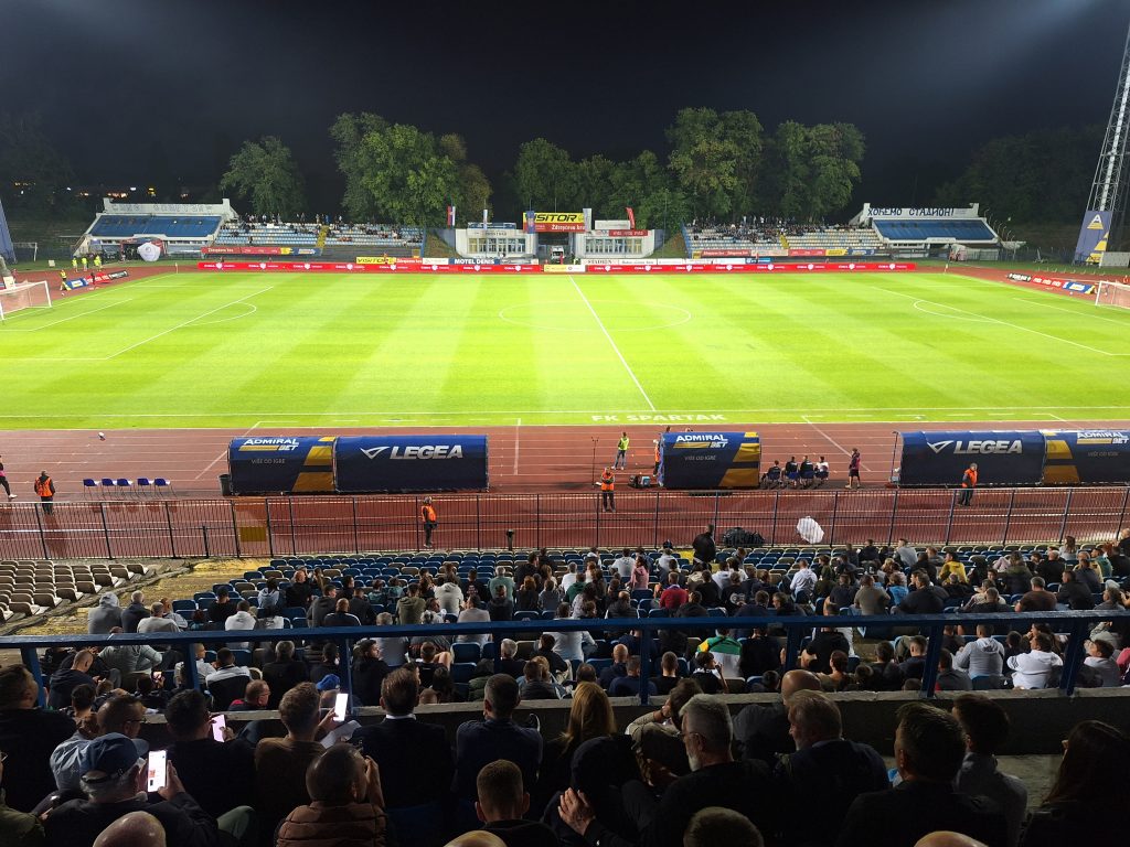 Partizan na severu Srbije traži pobedu pred derbi! „Grobari“ poveli pesmu, „marinci“ stigli u zadnji čas
