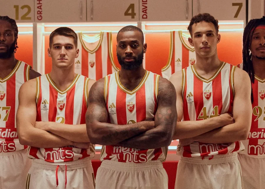 Košarkaši Crvene zvezde u novim dresovima (Foto: FK Crvena zvezda)