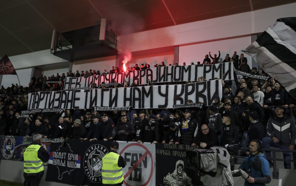 Popović posle meča u komunikaciji sa „grobarima“: Ne može! (VIDEO)