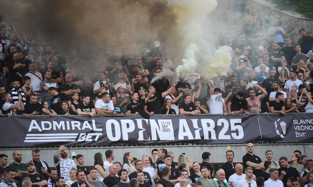 Scene koje će da obiđu ceo svet! „Grobari“ prekinuli meč, atmosfera došla do usijanja (VIDEO)