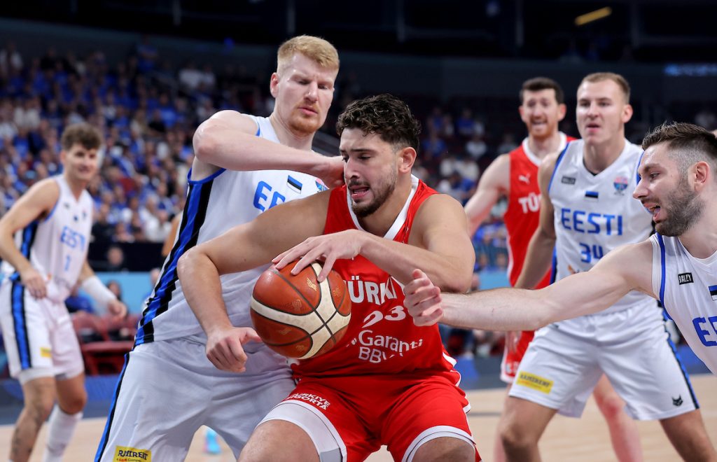 Evrobasket: Turci ponovo ubedljivi, Crna Gora ostvarila prvu pobedu na turniru