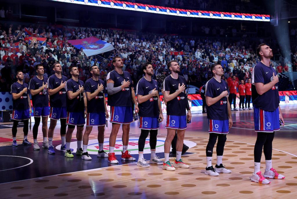Anketa dana: Da li je došlo vreme da i Srbija u svom sastavu ima stranca?