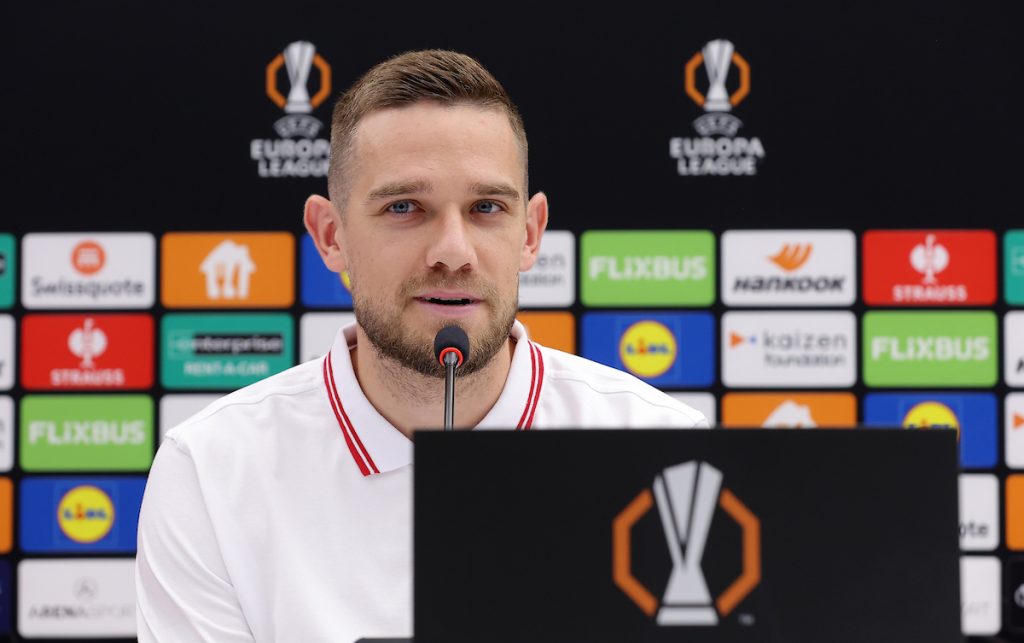 Elšnik nasmejao sve na konferenciji: Skinuću dres i istrčaću dva kruga oko stadiona ako dam gol Seltiku