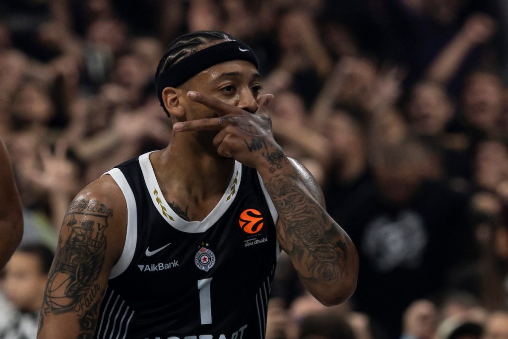 Kada su oni na niovu, onda je i Partizan! Crno-beli za poluvreme stekli dvocifrenu prednost