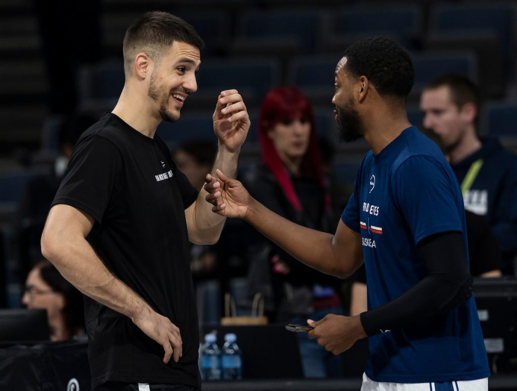 Crno-beli dočekuju Efes na novom parketu (VIDEO)