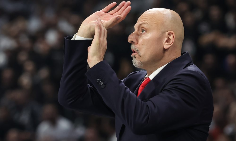 Obradović odmah u problemu: Karter mora da miruje, a Zvezda na „pijacu“, jer nema kud