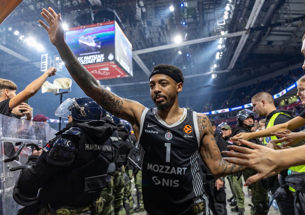 Karlik Džons: Sećamo se prošle sezone, to nas je vodilo ka pobedi (VIDEO)