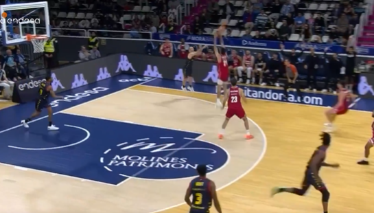 Videli smo gol sezone u Rusiji, a sada i koš decenije u Španiji (VIDEO)