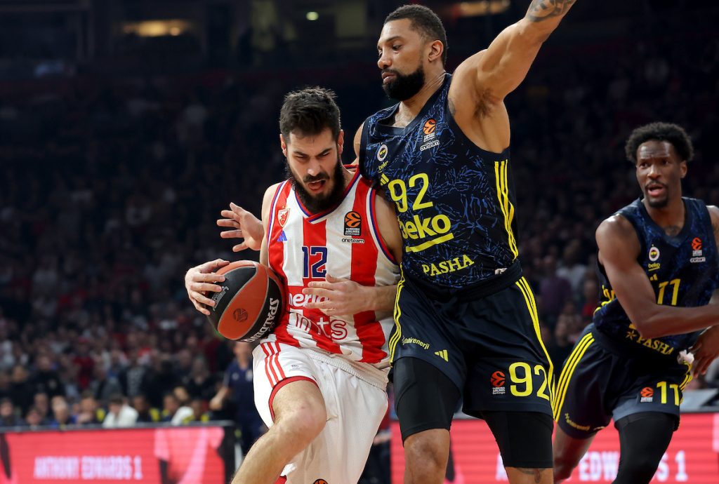 Fener oslabljen pred Zvezdu: Kem Birč jedina „petica“