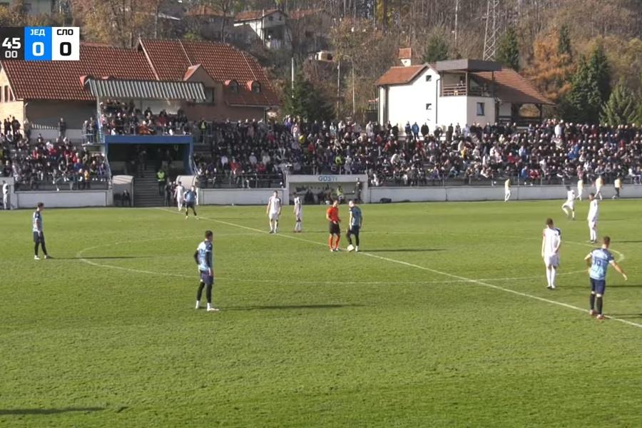 Dan kada je Užice bilo u znaku fudbala: Gradski derbi pred krcatim tribinama (VIDEO)