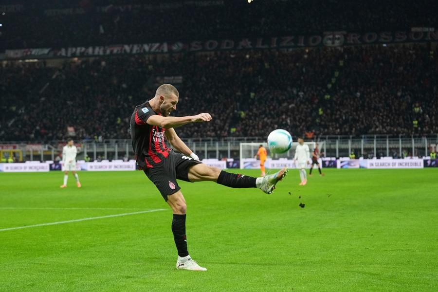 Milan odbio ponudu za Pavlovića