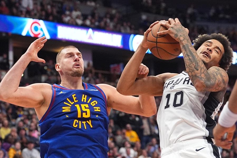 Jokić stao na korak do tripl-dabla, ali nije odigrao na svom nivou: San Antonio srušio Denver (VIDEO)