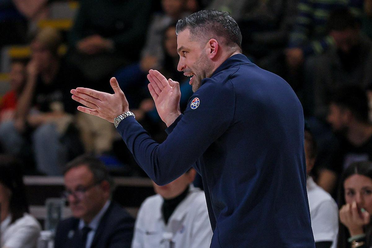 Alimpijević: Stalno srećem nove ljude…