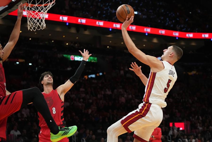 Srbija ima još jednog Nikolu! Jovićev rekord karijere u NBA (VIDEO)