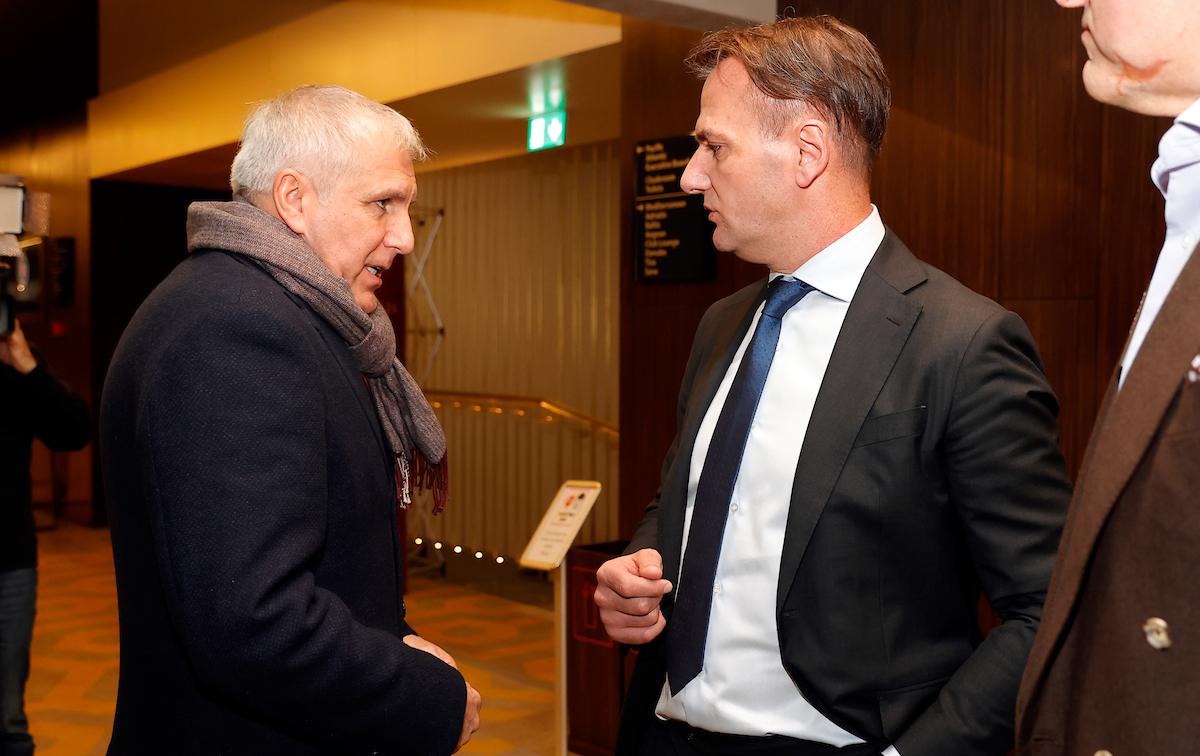 Drugi pišu: Mijailović se u ponedeljak obraća javnosti i predstavlja novog trenera Partizana