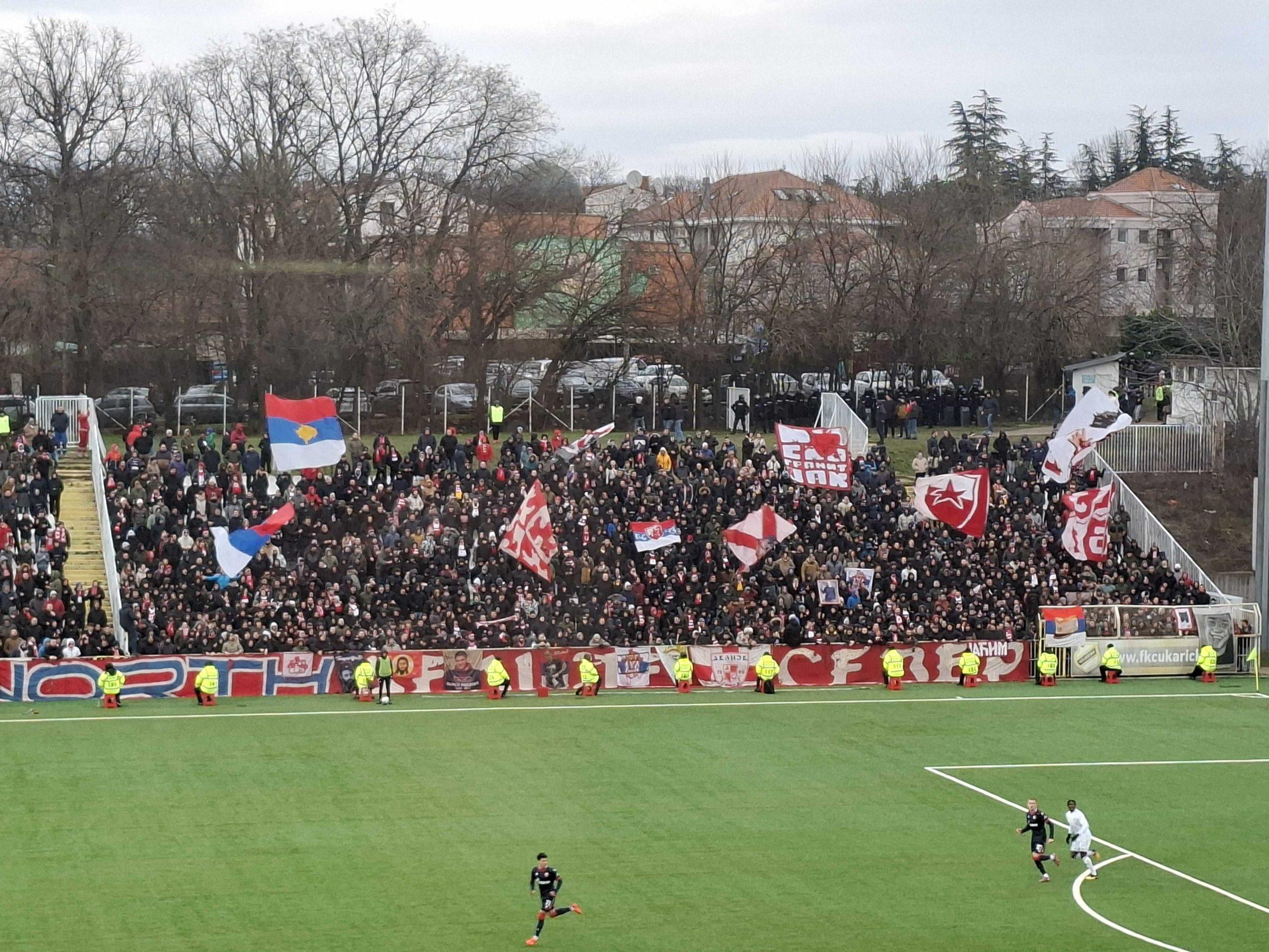 Jasna poruka „delija“ igračima Zvezde pred početak meča na Banovom brdu (VIDEO)