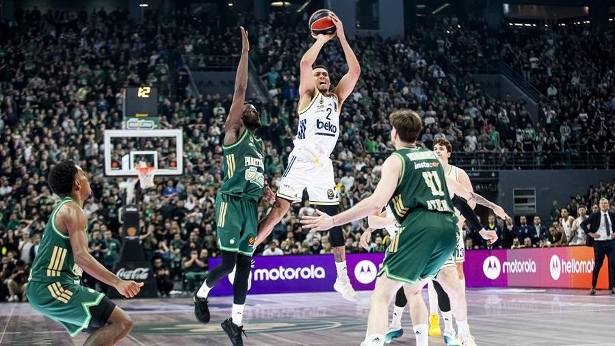 Boldvin uz zvuk sirene utišao Atinu, Fener izmiče klupu Atamanu (VIDEO)