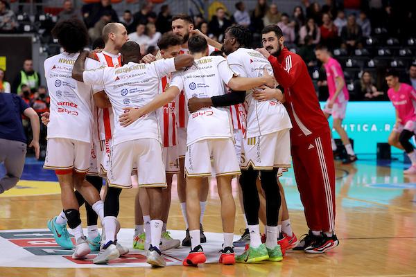 Pogledajte ovaj snimak: Evo kako su Zvezdini igrači izašli na finale Kupa (VIDEO)