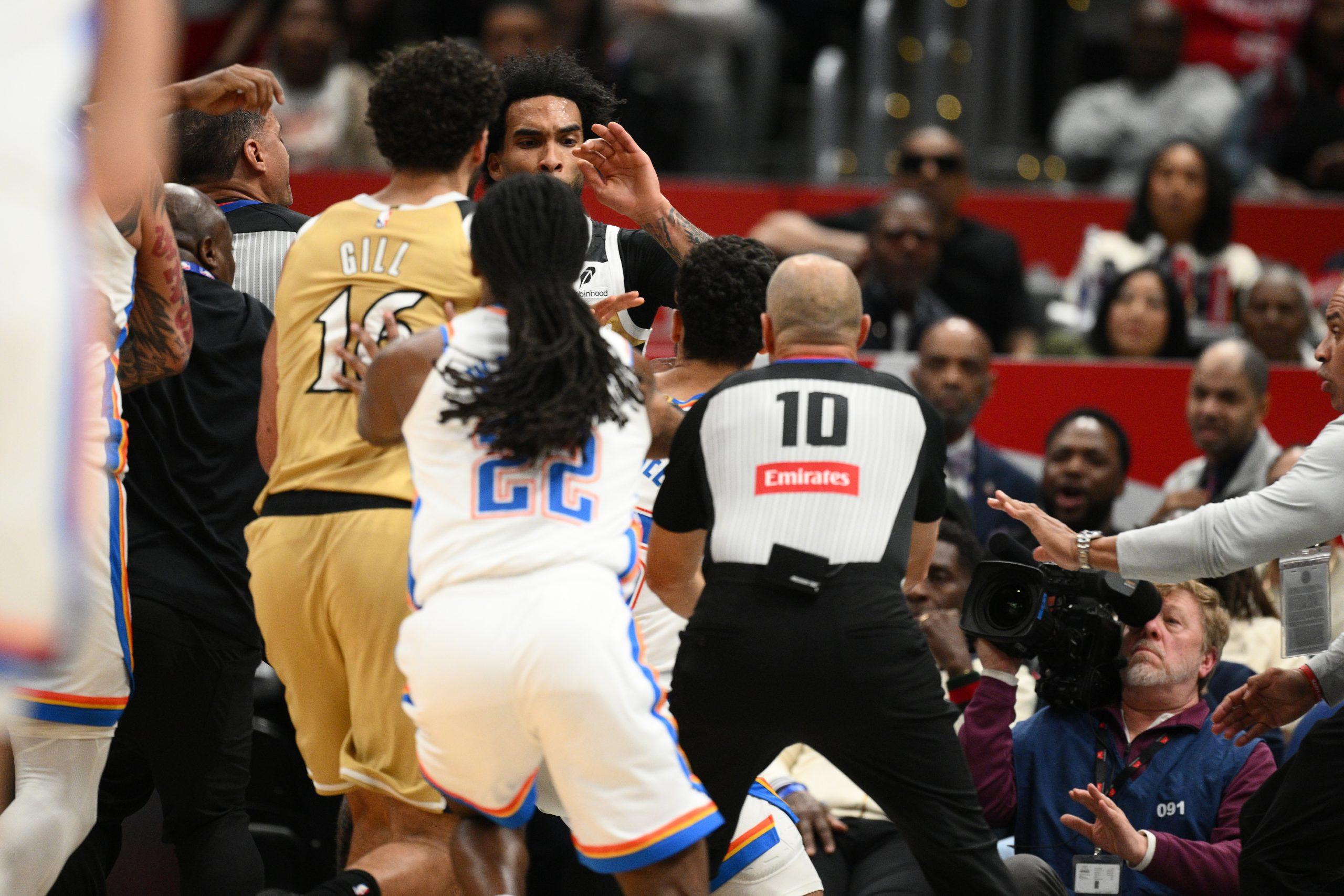 Haos u NBA: Pogledajte masovnu tuču na meču Vašington – Oklahoma (VIDEO)
