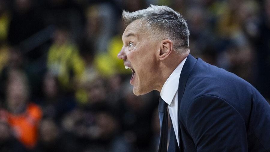 Jasikevičijus surovo uzvratio Alimpijeviću, Fenerbahče pregazio Bešiktaš za izjednačenje u finalu!