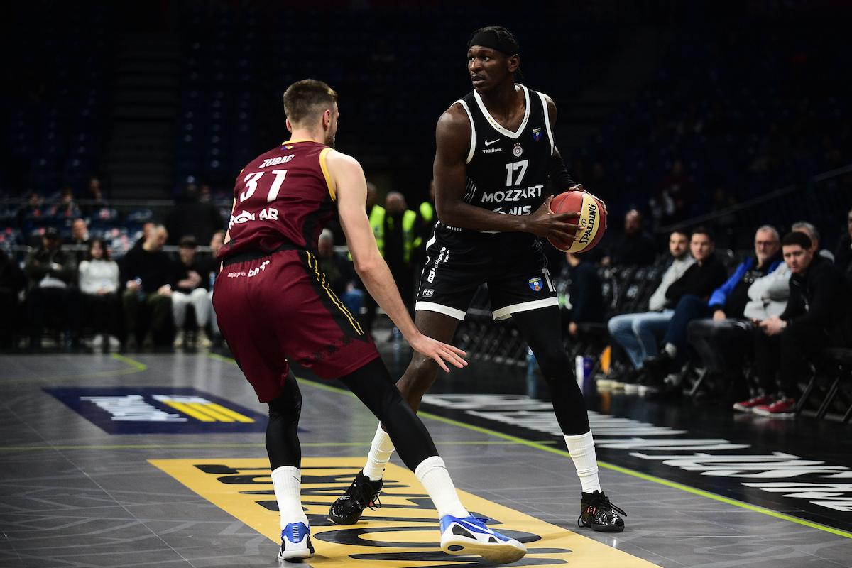 Partizan sam na čelu ABA lige: Bosna parirala samo u prvoj četvrtini, Šejk Milton blistao pred derbi