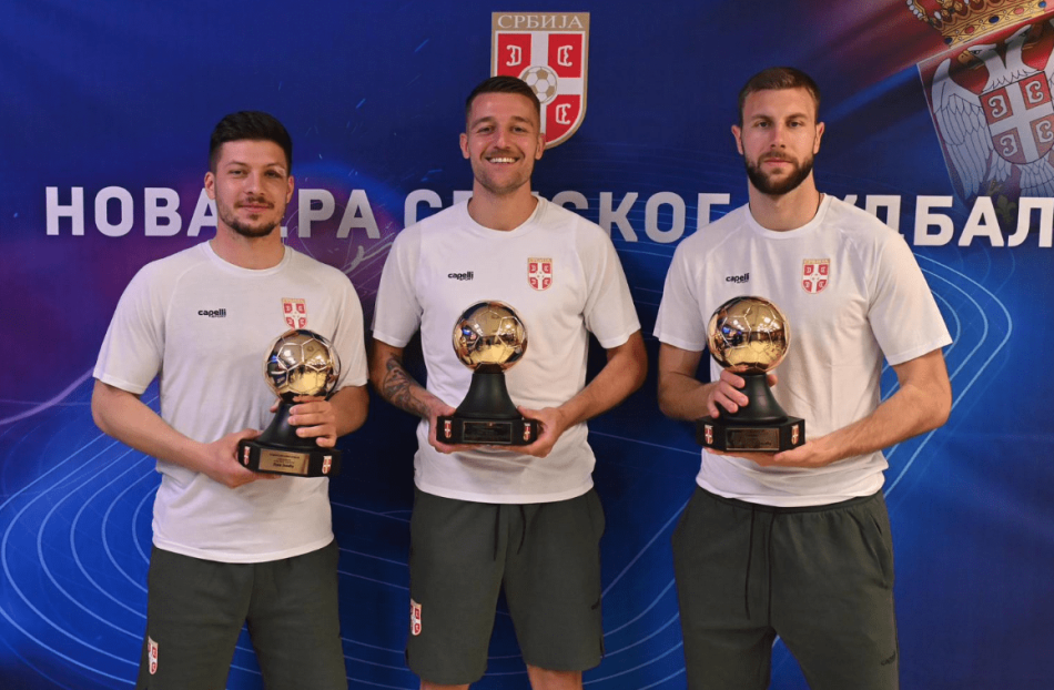 Paunoviću su izgleda bitne samo dve provere Srbije