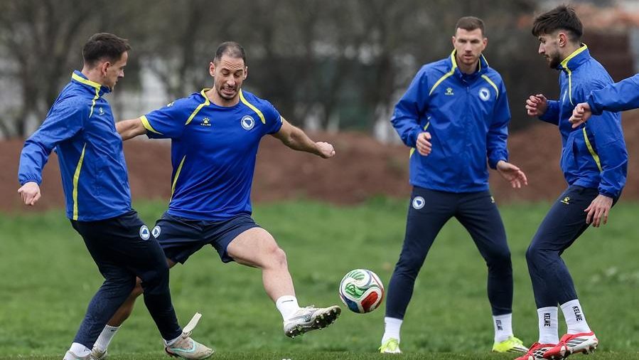 Nezvani gost: Italijanski vojnik snimao trening reprezentacije BiH (VIDEO)