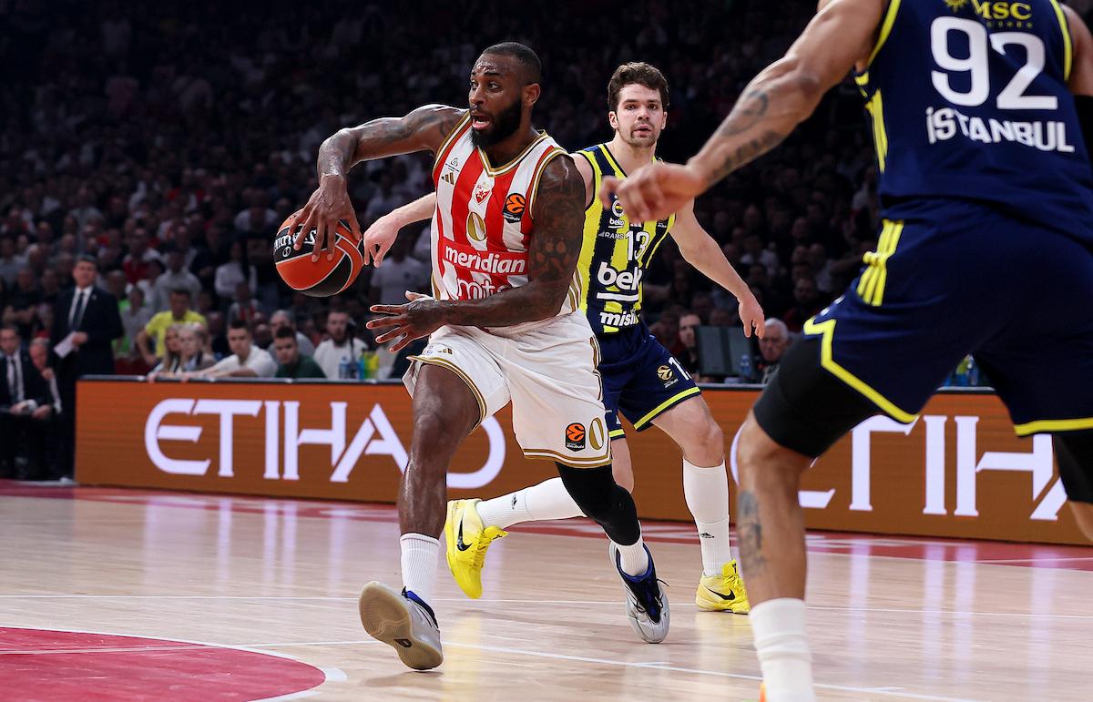Zvezda srušila šampiona Evrope! Top 6 je ponovo realnost
