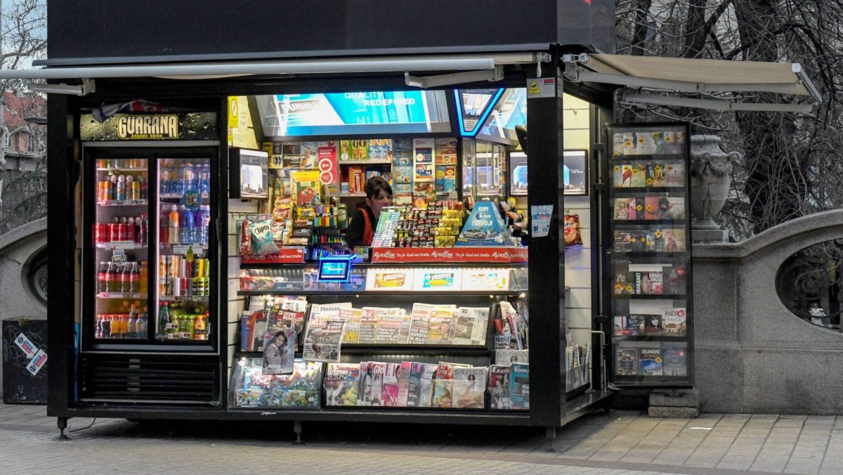 Panini groznica trese Srbiju: Kolekcionari jure kesice, kiosci prazni