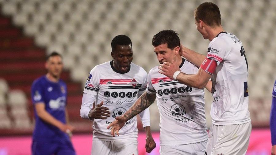 Fudbaleri Mačve uz hit Seke Aleksić proslavili povratak u Superligu (VIDEO)