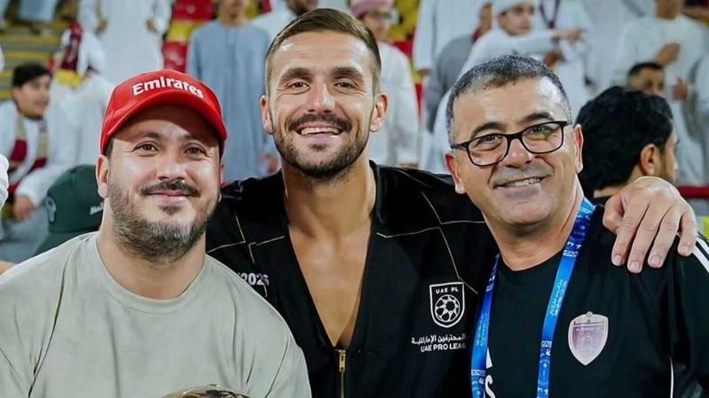 Bivši kapiten Srbije podigao pehar u Emiratima (VIDEO)